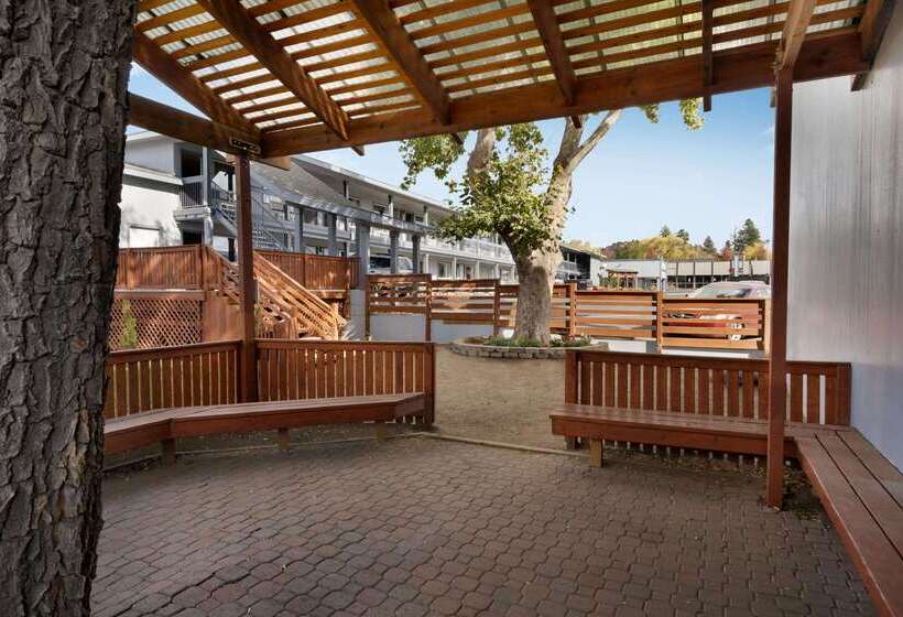 ホテル Days Inn By Wyndham Bend