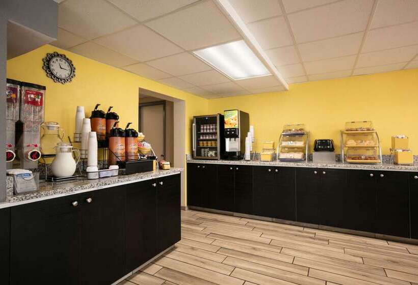 فندق Days Inn By Wyndham Clearwater/central