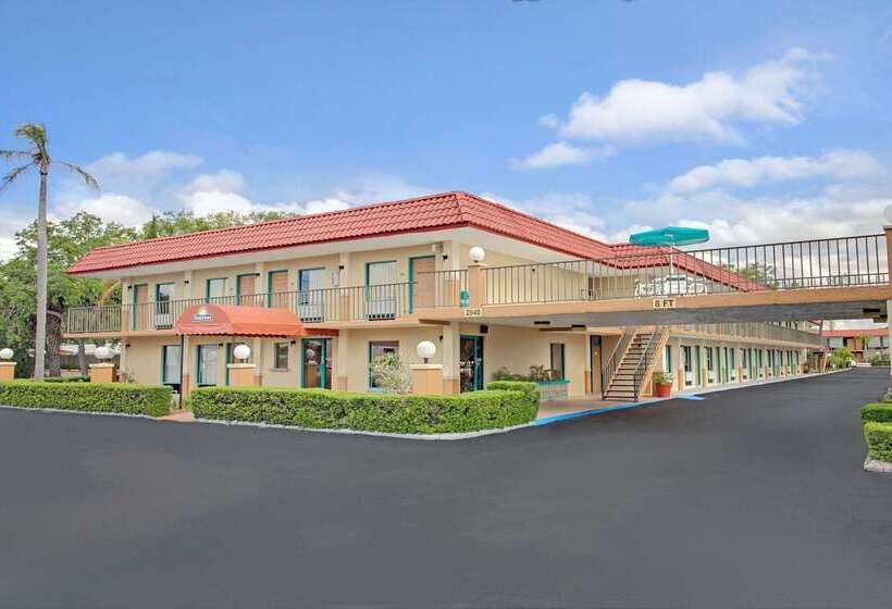 فندق Days Inn By Wyndham Clearwater/central
