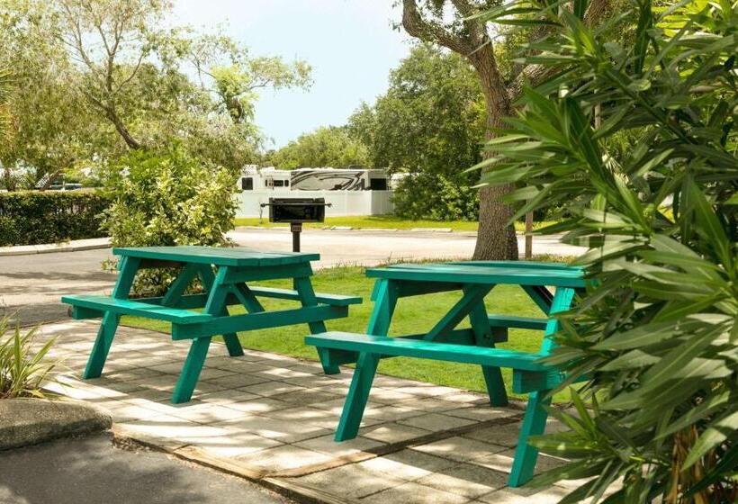 فندق Days Inn By Wyndham Clearwater/central