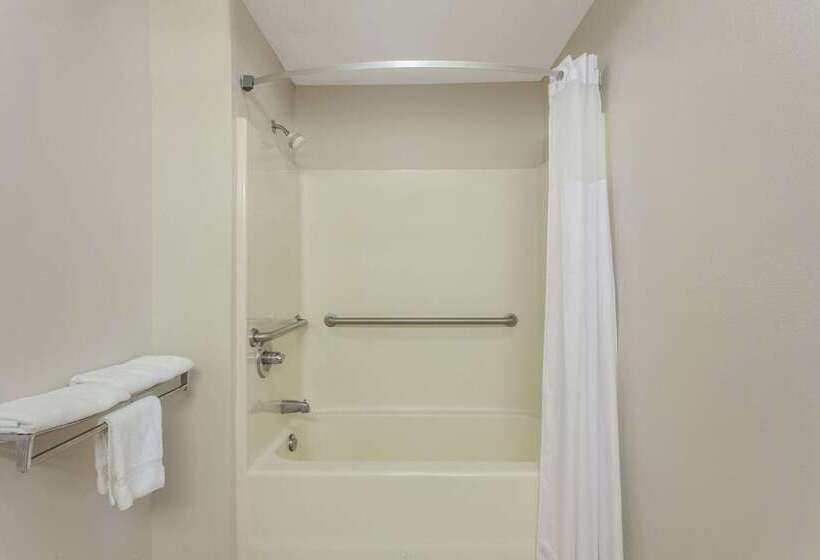 בית מלון כפרי Days Inn By Wyndham Decatur Priceville I 65 Exit 334