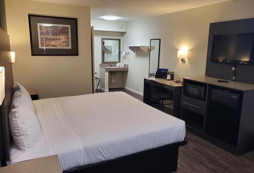 فندق Days Inn By Wyndham Lawton