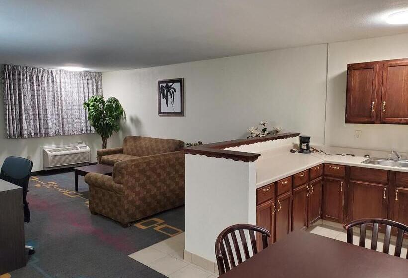 فندق Days Inn By Wyndham Lawton