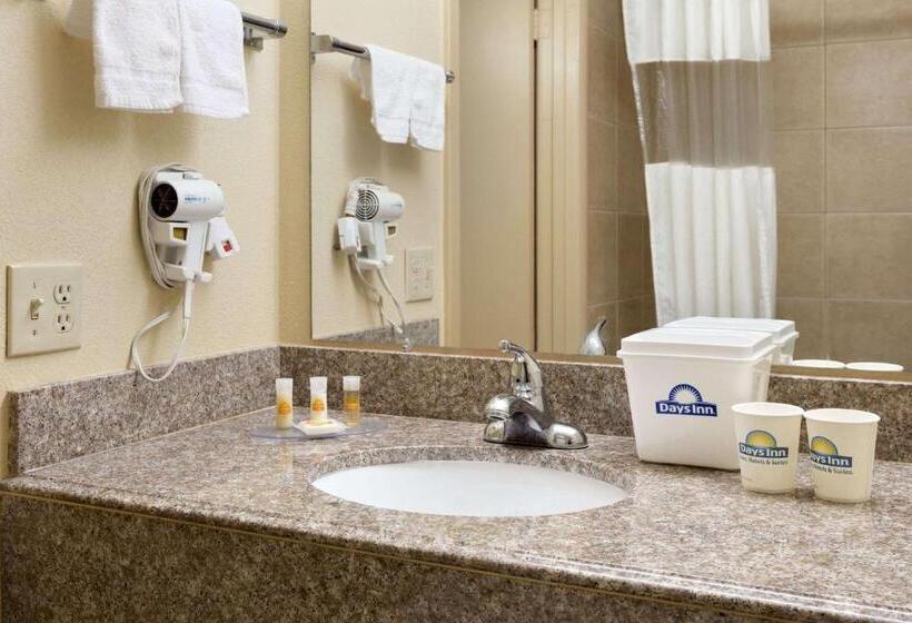 فندق Days Inn By Wyndham Lawton