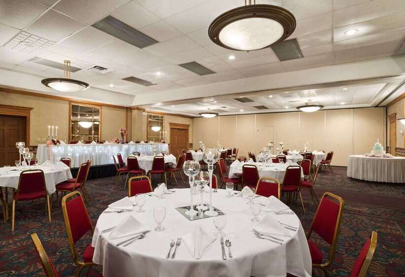 בית מלון כפרי Days Inn By Wyndham Rock Falls