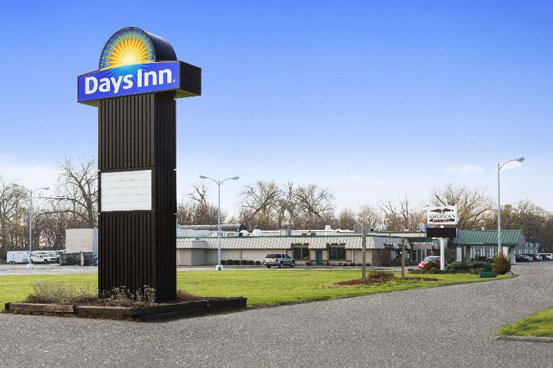 فندق Days Inn By Wyndham Rock Falls