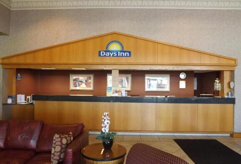 فندق Days Inn By Wyndham Rock Falls