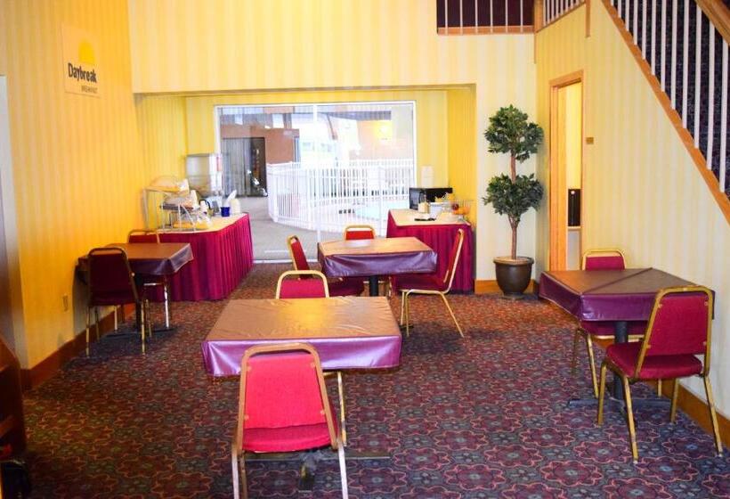 فندق Days Inn By Wyndham Rock Falls