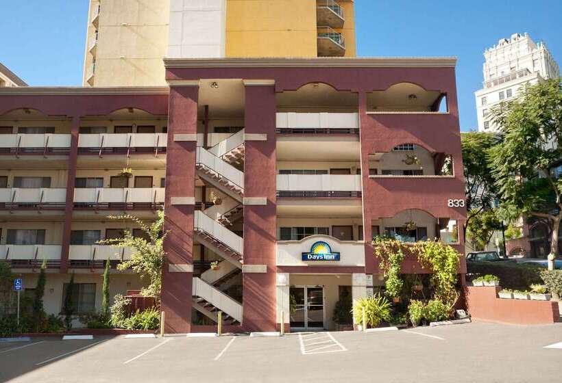 酒店 Days Inn By Wyndham San Diego/downtown/convention Center