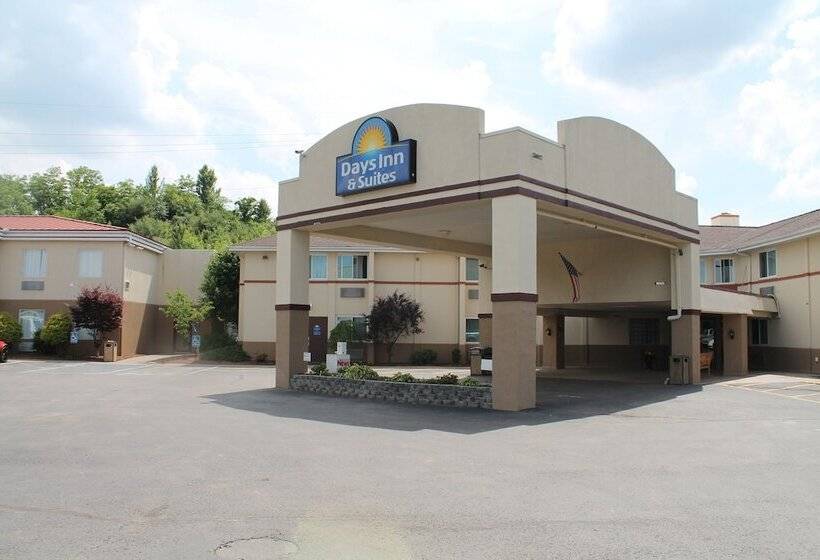 فندق Days Inn & Suites By Wyndham Bridgeport Clarksburg