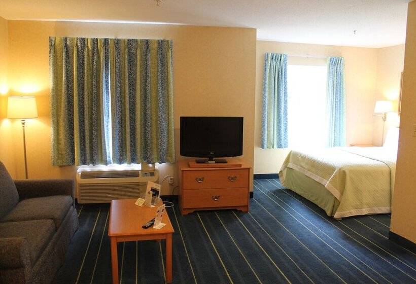 فندق Days Inn & Suites By Wyndham Bridgeport Clarksburg