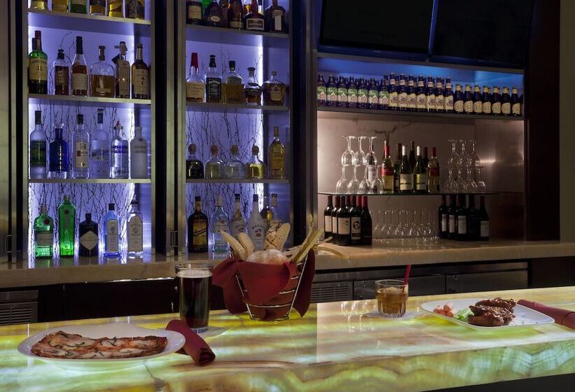 Delta Hotels By Marriott Phoenix Mesa