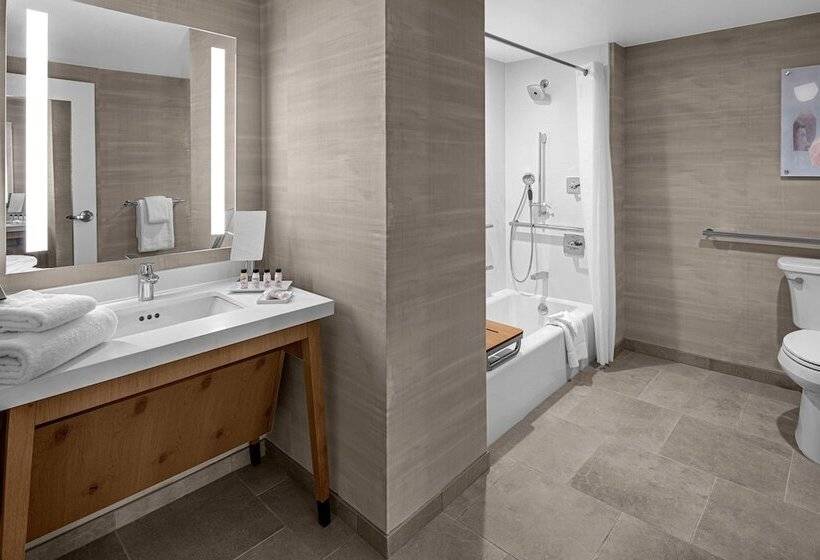 Delta Hotels By Marriott Santa Clara Silicon Valley