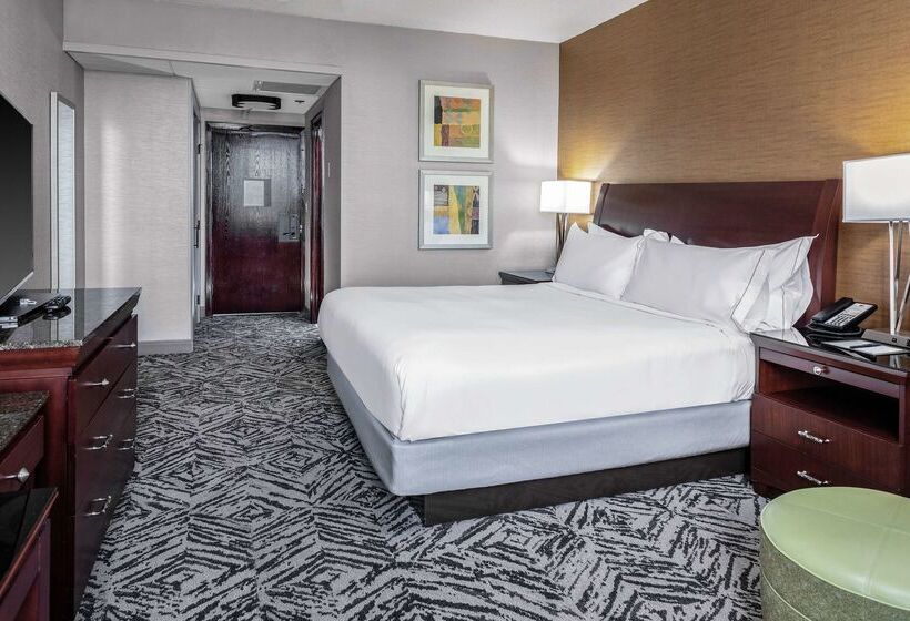 ホテル Doubletree By Hilton Omaha Downtown