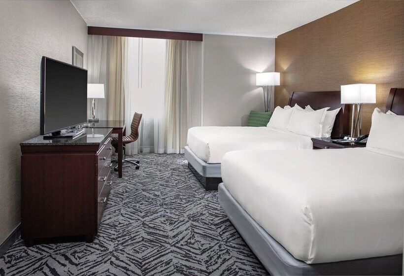 هتل Doubletree By Hilton Omaha Downtown