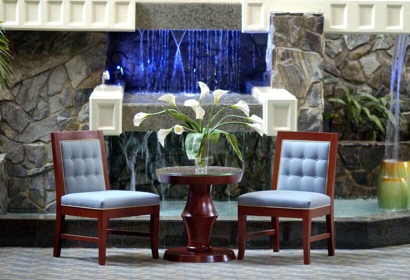 Doubletree By Hilton Hotel Augusta