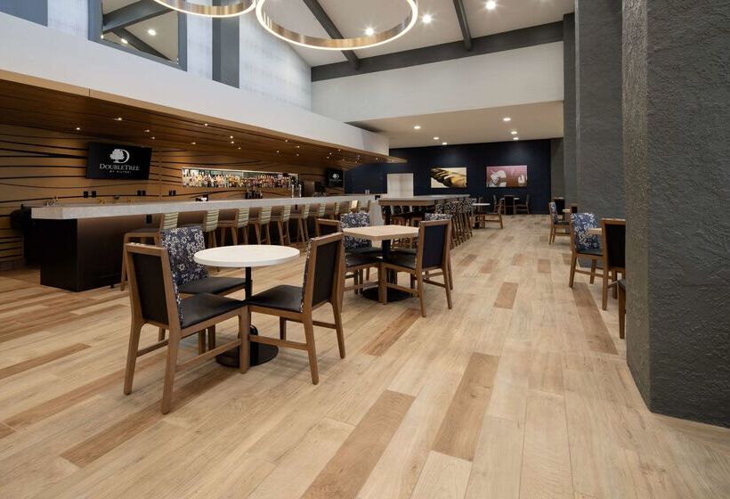 Doubletree By Hilton Hotel Bakersfield