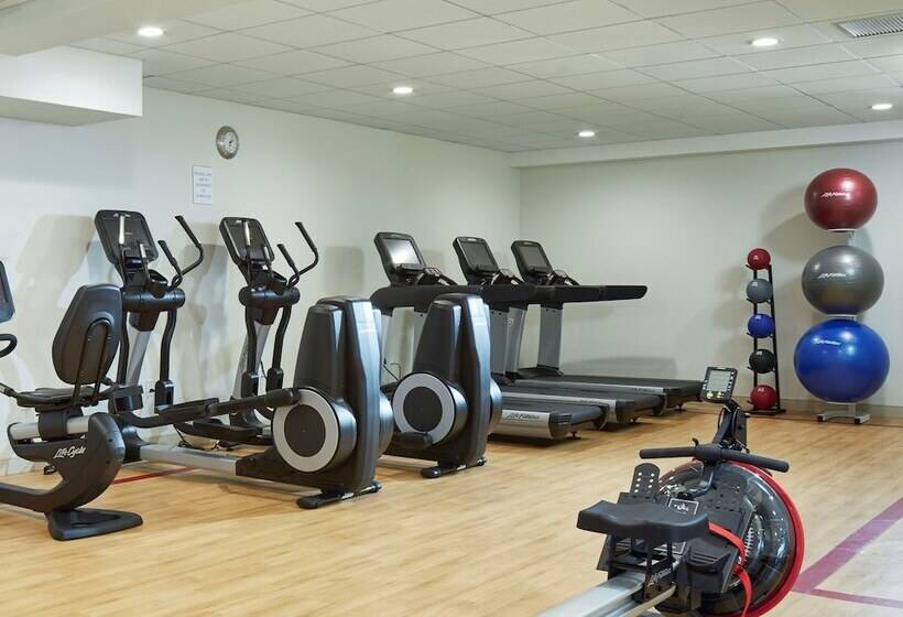 فندق Doubletree By Hilton Burlington Vermont