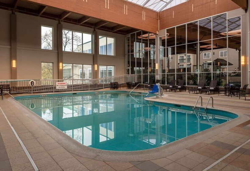 فندق Doubletree By Hilton Burlington Vermont