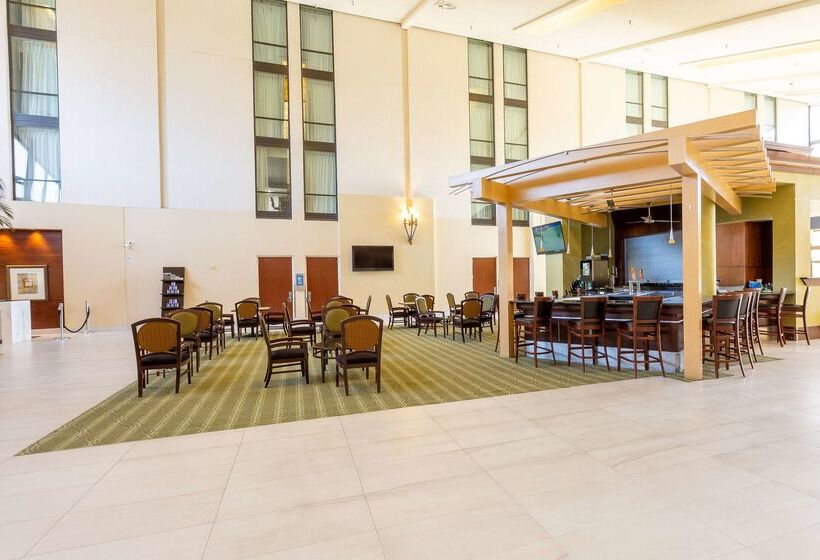 ホテル Doubletree By Hilton Dallas Richardson