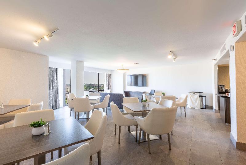 ホテル Doubletree By Hilton Dallas Richardson