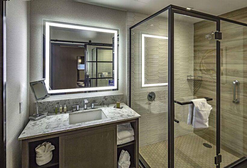 Doubletree By Hilton Hotel Modesto