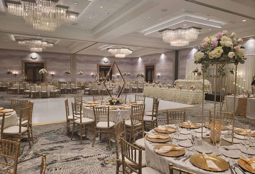 Doubletree By Hilton Hotel Modesto