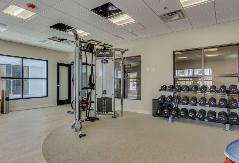 Отель Doubletree By Hilton Phoenix Chandler