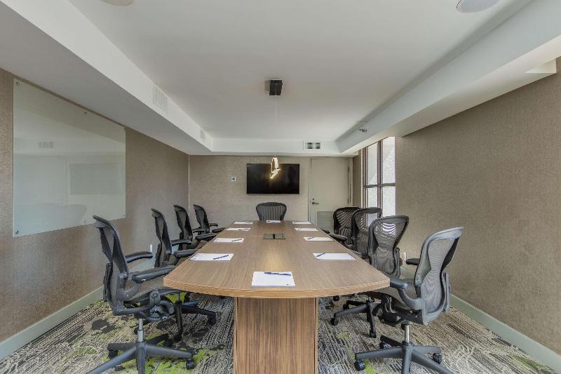 فندق Doubletree By Hilton Phoenix Chandler