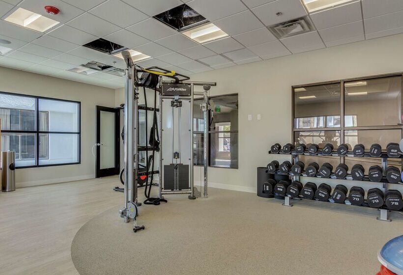 Отель Doubletree By Hilton Phoenix Chandler