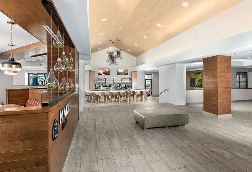 ホテル Doubletree By Hilton Phoenix Chandler