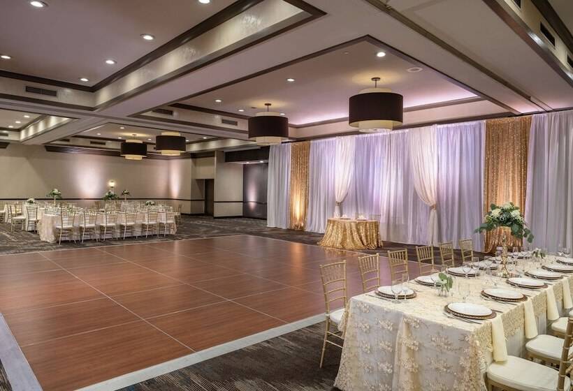 Doubletree By Hilton Hotel San Bernardino