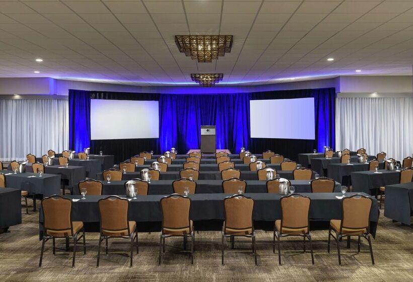 ホテル Doubletree By Hilton Colorado Springs