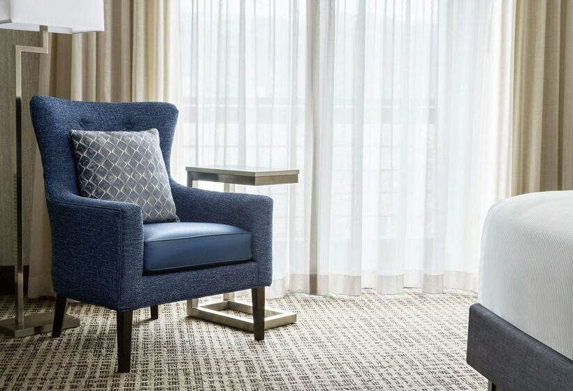 ホテル Doubletree By Hilton Colorado Springs