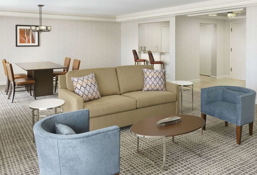 ホテル Doubletree By Hilton Colorado Springs