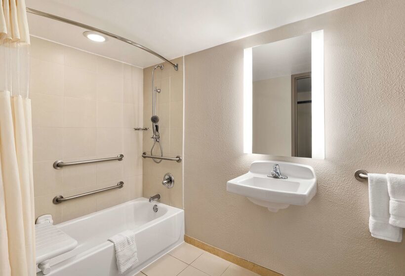 Doubletree By Hilton Hotel New Orleans Airport