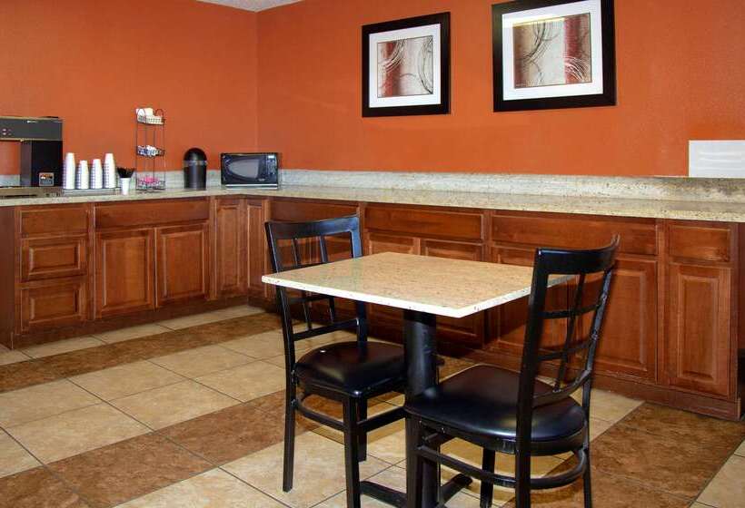 فندق Econo Lodge