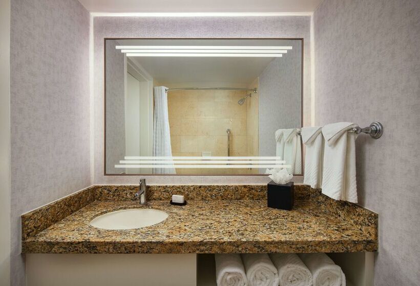 فندق Embassy Suites By Hilton West Palm Beach Central