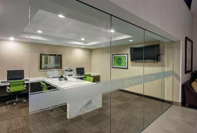 فندق Embassy Suites By Hilton West Palm Beach Central