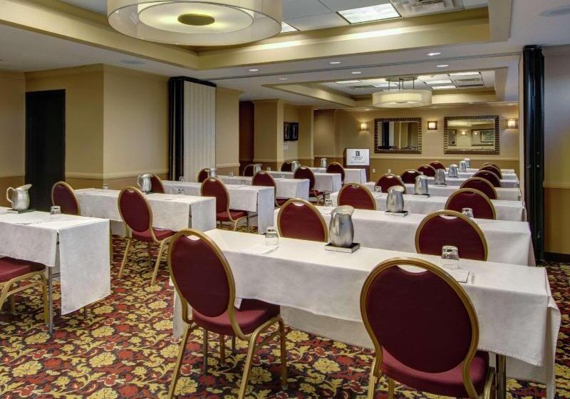 فندق Embassy Suites By Hilton West Palm Beach Central