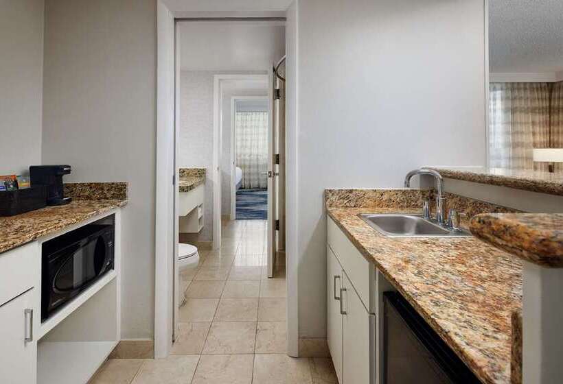 فندق Embassy Suites By Hilton West Palm Beach Central