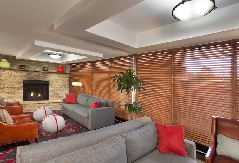 هتل Four Points By Sheraton Asheville Downtown