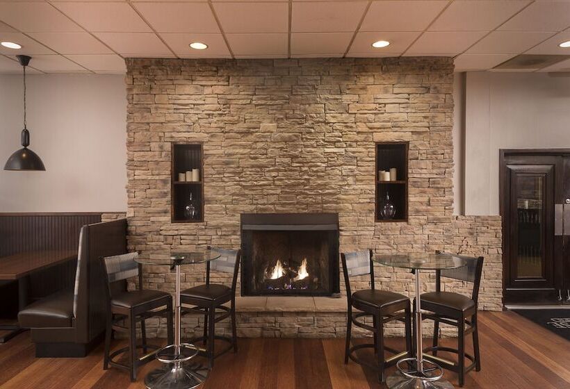 فندق Four Points By Sheraton Asheville Downtown