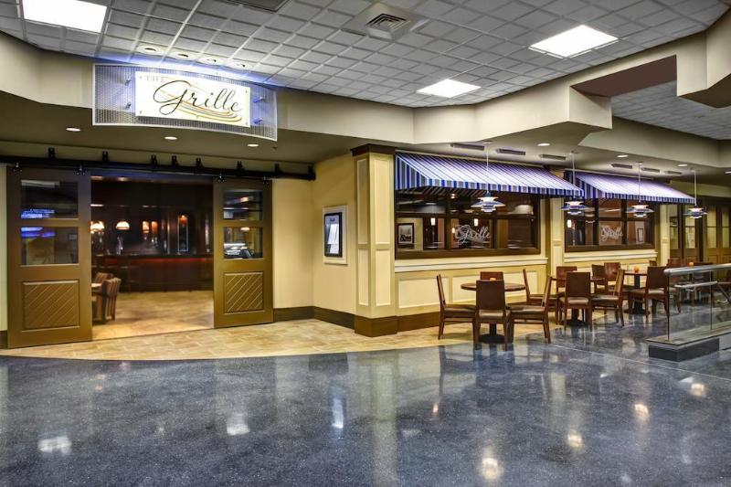 בית מלון כפרי Four Points Huntsville Airport