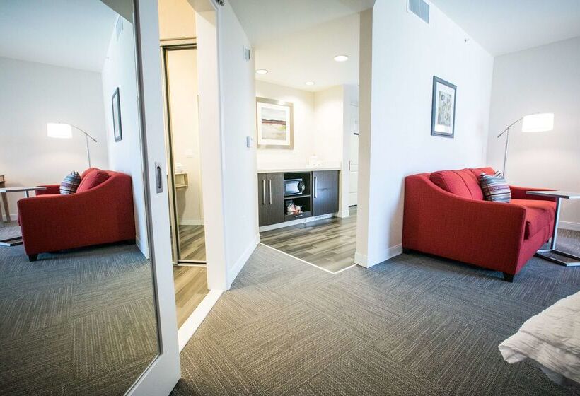 هتل Hampton Inn & Suites Tempe/phoenix Airport, Az