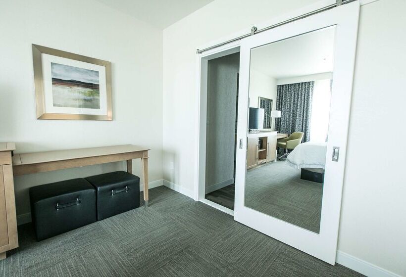 هتل Hampton Inn & Suites Tempe/phoenix Airport, Az