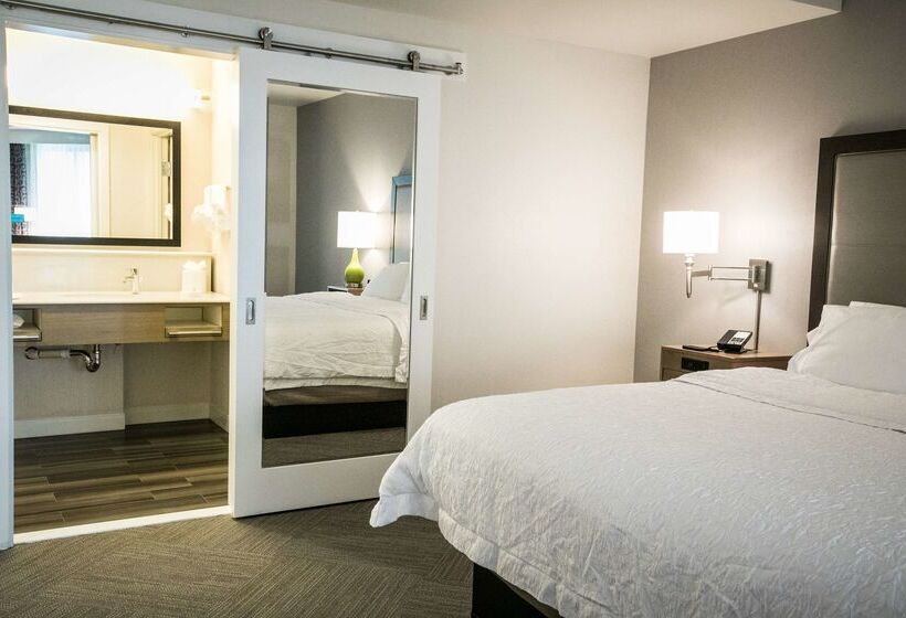 هتل Hampton Inn & Suites Tempe/phoenix Airport, Az