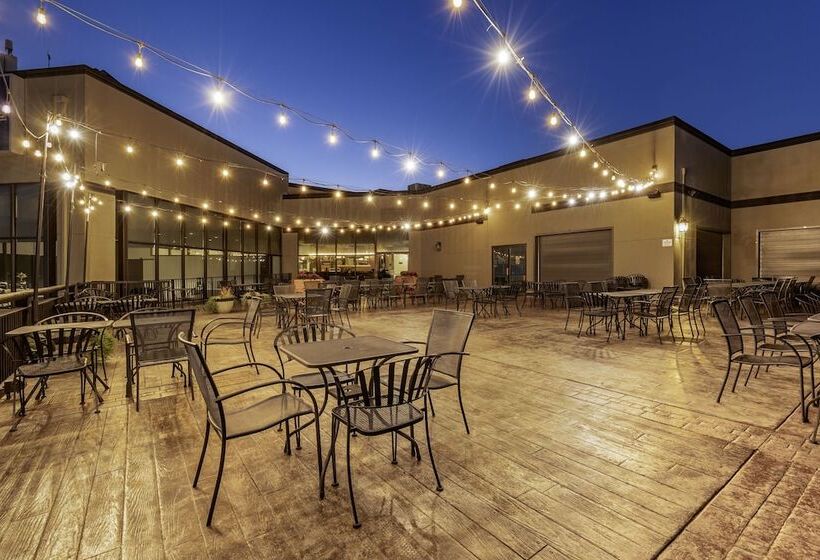 Hells Canyon Grand Hotel, Ascend Hotel Collection