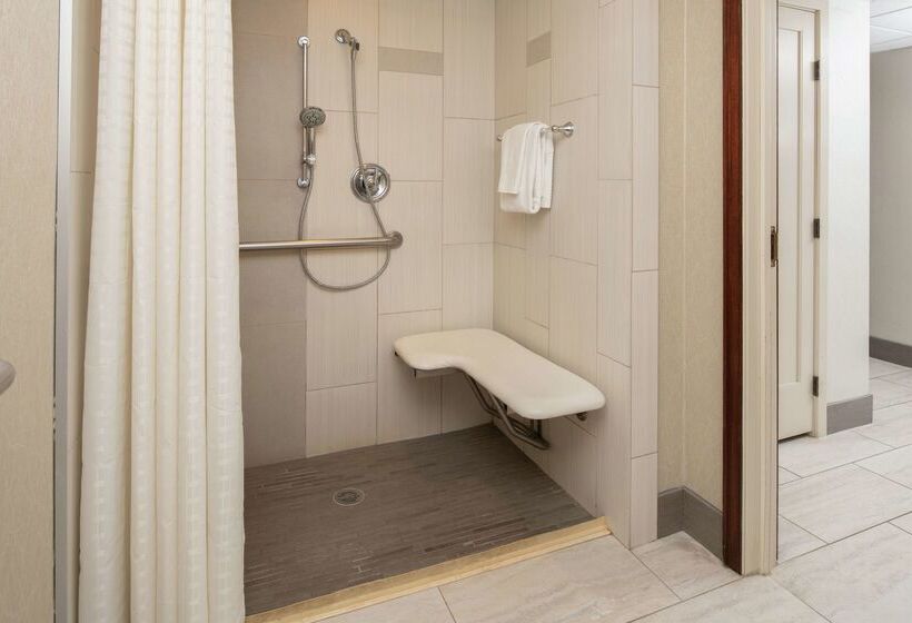 فندق Hilton Bellevue