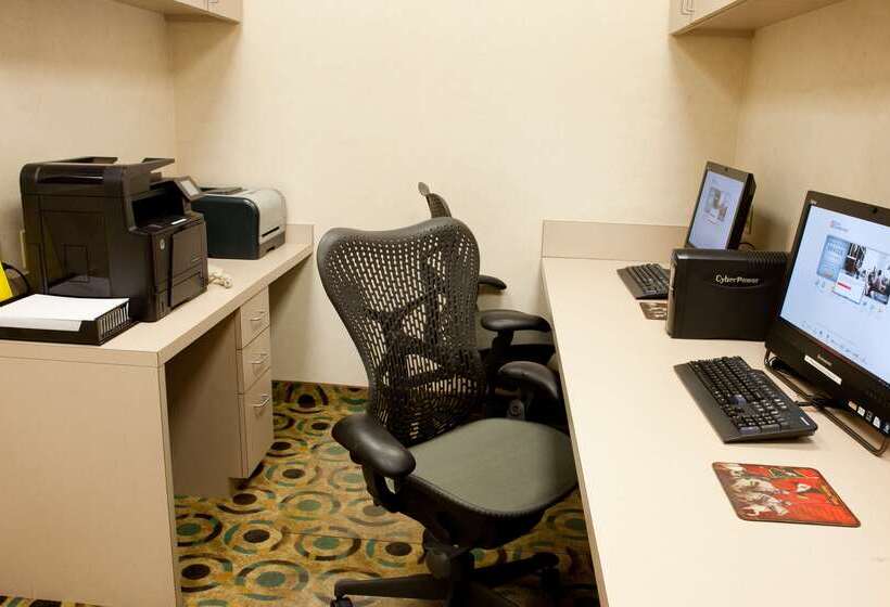 호텔 Hilton Garden Inn Secaucus/meadowlands